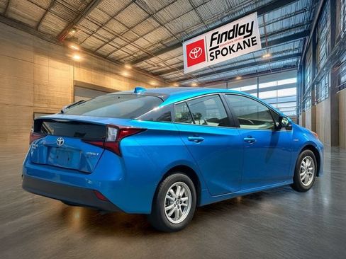 Used 2021 Toyota Prius LE AWD/4WD image 4