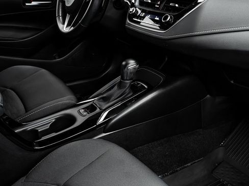 Used 2022 Toyota Corolla SE image 28