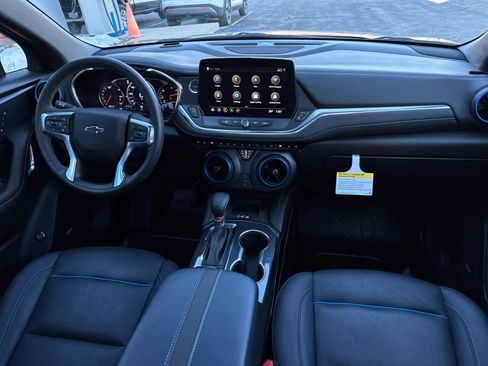 Used 2024 Chevrolet Blazer RS w/ Driver Confidence II Package image 7