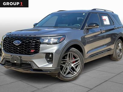 Used 2025 Ford Explorer ST