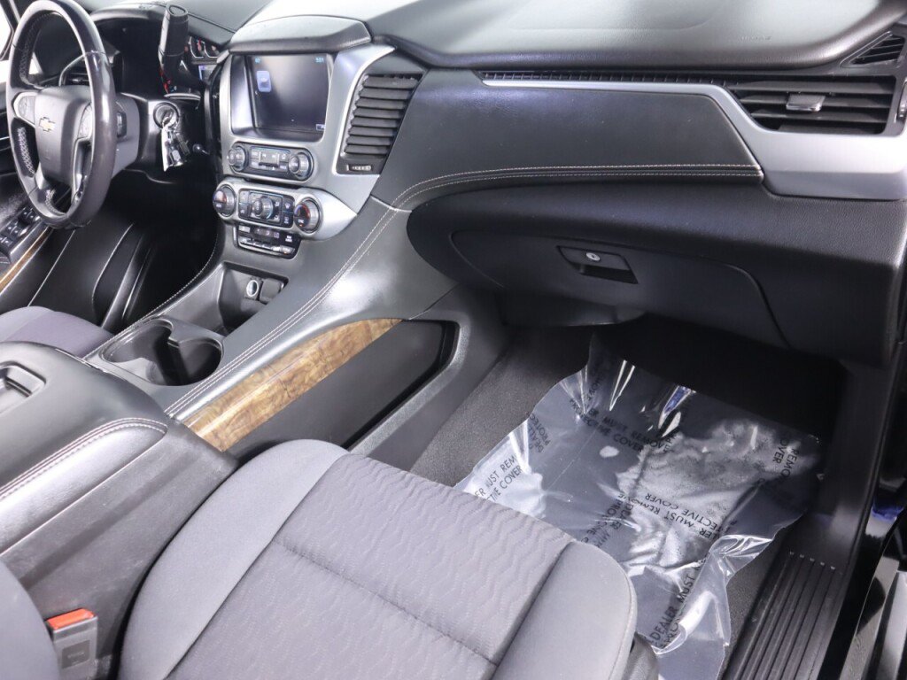 Used 2019 Chevrolet Suburban LS AWD/4WD image 39