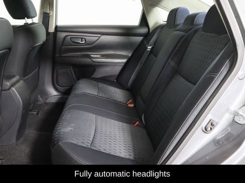 Used 2016 Nissan Altima 2.5 S w/ Power Driver Seat Package image 10