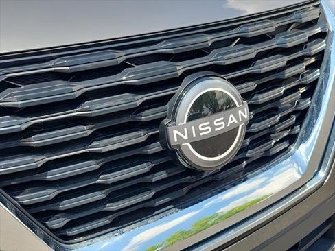 Used 2023 Nissan Rogue SV FWD image 27