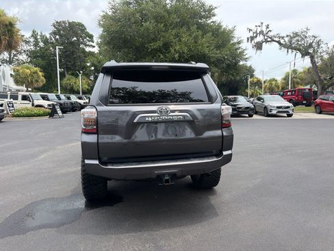 Used 2023 Toyota 4Runner SR5 Premium w/ Moonroof Package AWD/4WD image 17