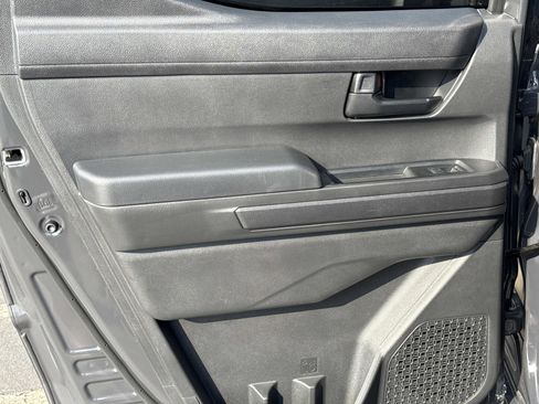 Used 2025 Toyota Tacoma SR5 image 12