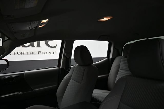Used 2022 Toyota Tacoma SR5 RWD image 18