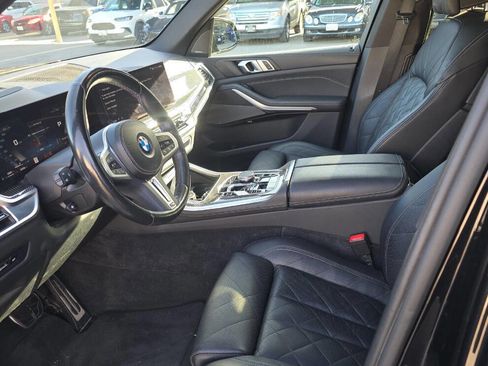 Used 2024 BMW X5 M60i w/ Climate Comfort Package image 8