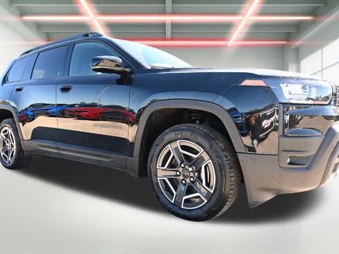 New 2026 Jeep Cherokee Limited AWD/4WD image 4