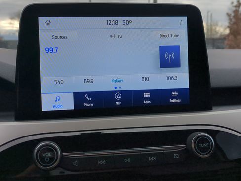 Used 2022 Ford Escape SE image 27