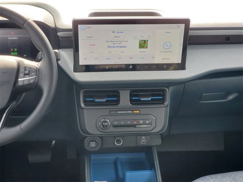 New 2025 Ford Maverick XLT w/ XLT Luxury Package image 22