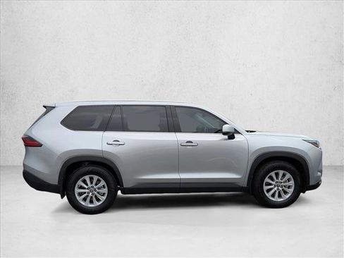 Used 2026 Toyota Grand Highlander FWD image 4