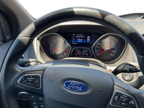 Used 2017 Ford Focus RS AWD/4WD image 12