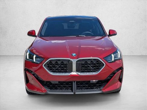 Used 2024 BMW X2 xDrive28i w/ Convenience Package AWD/4WD image 2