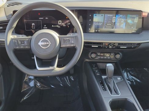 New 2026 Nissan Kicks SV w/ Cold Weather Package image 5