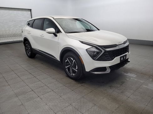 Used 2023 Kia Sportage LX image 13