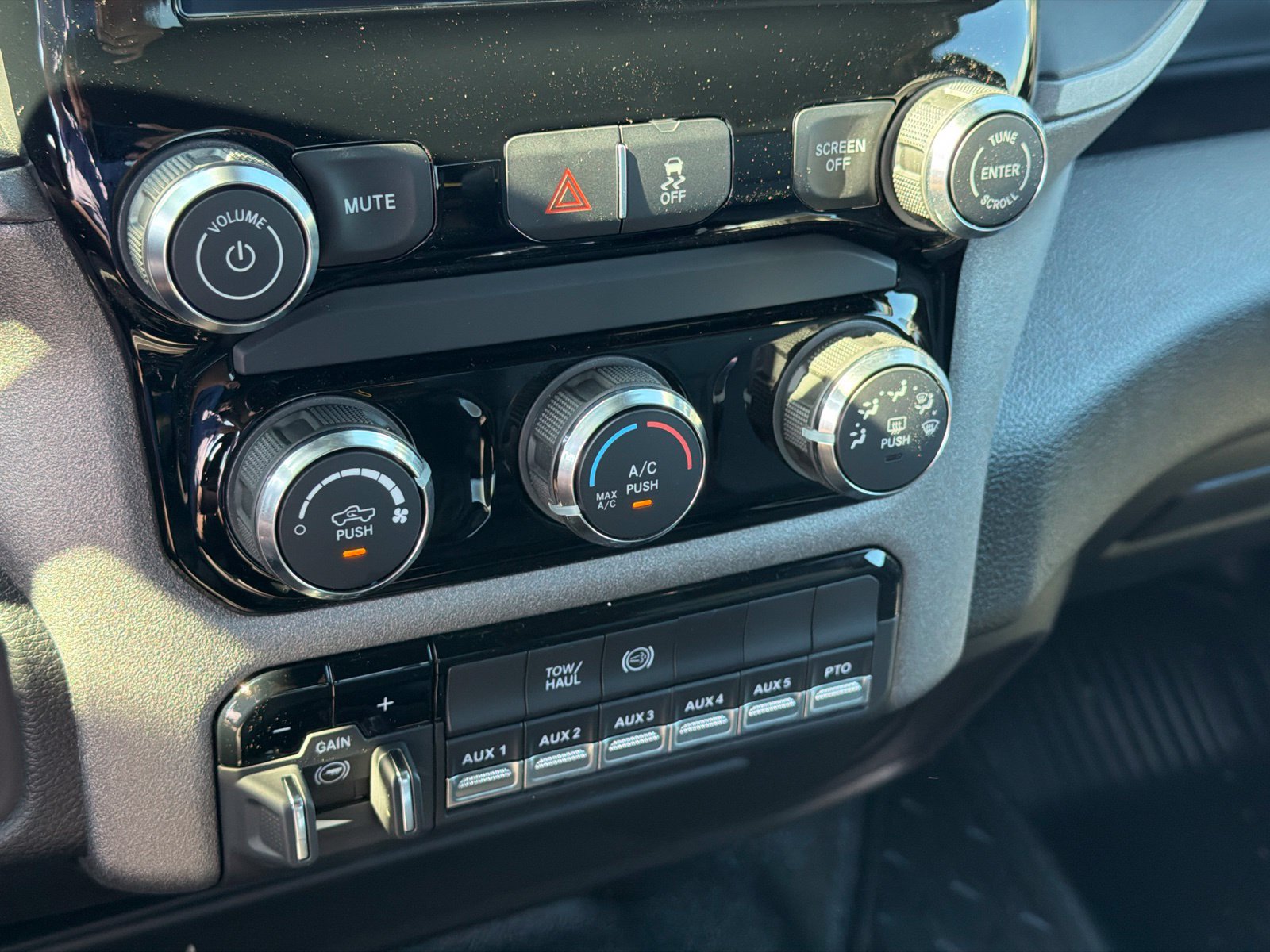 New 2027 RAM 4500 Tradesman AWD/4WD image 22