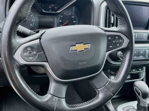 Used 2022 Chevrolet Colorado LT w/ LT Convenience Package RWD image 11