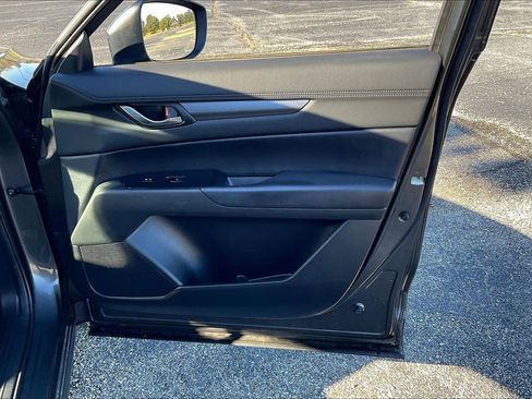 Used 2019 MAZDA CX-5 Touring image 18