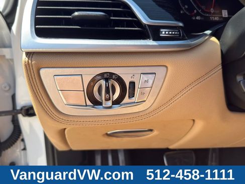 Used 2022 BMW 750i xDrive w/ Executive Package AWD/4WD image 28