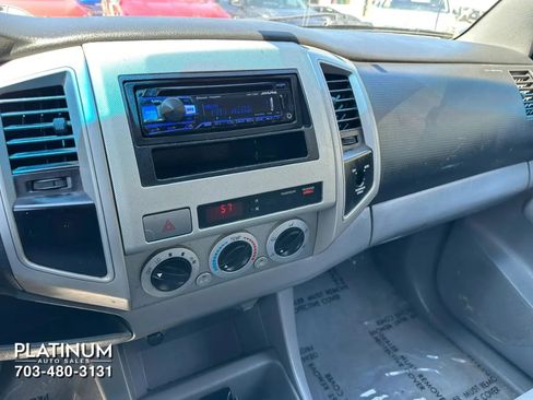 Used 2006 Toyota Tacoma PreRunner RWD image 11