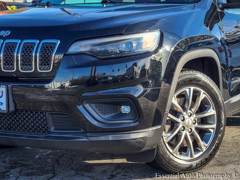 Used 2019 Jeep Cherokee Latitude Plus w/ Cold Weather Group image 31