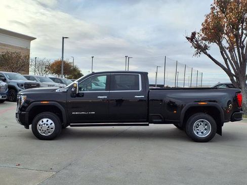 New 2026 GMC Sierra 3500 Denali w/ Denali Reserve Package image 27