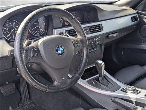 Used 2011 BMW 328i Convertible image 10