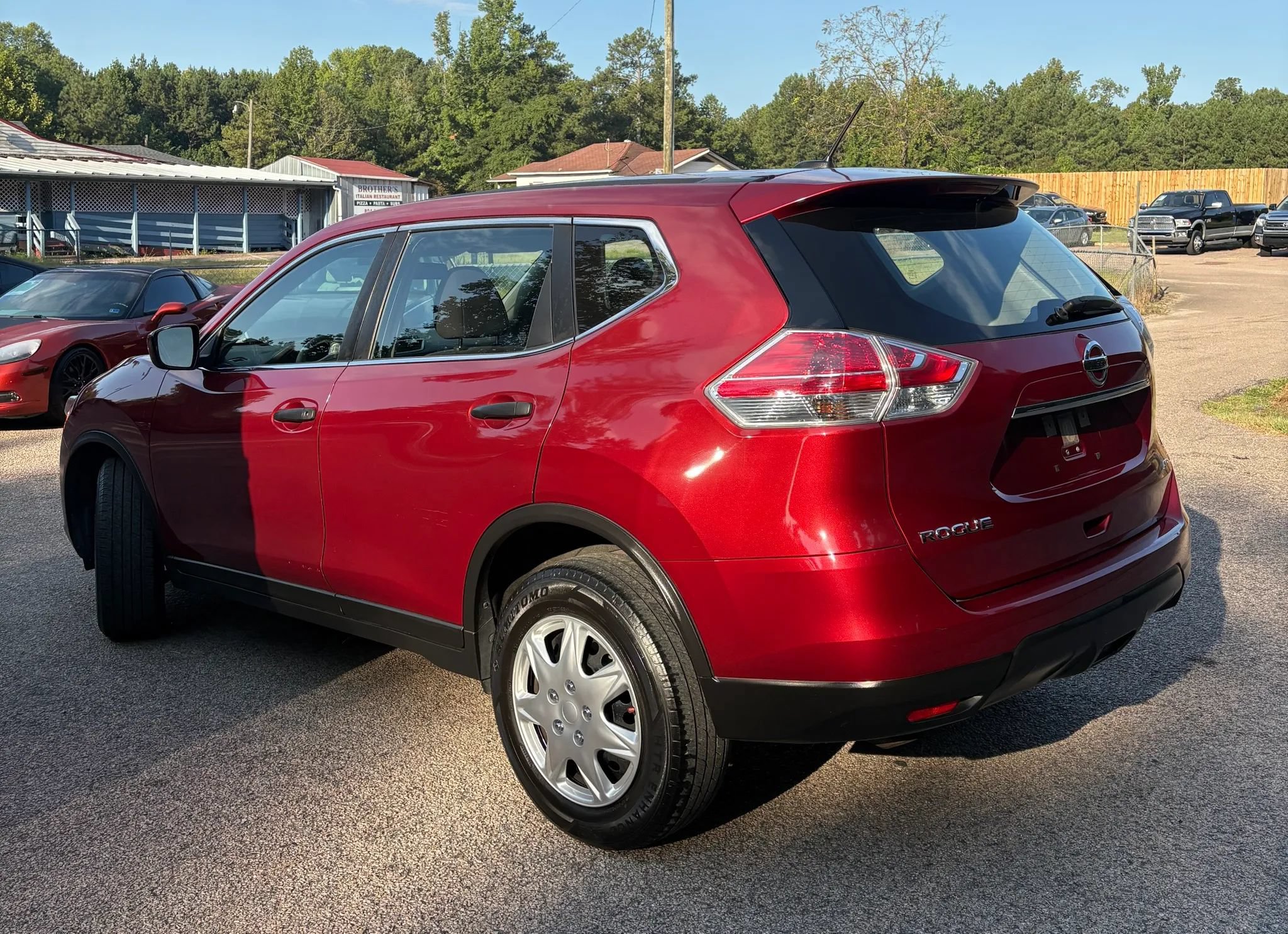 Used 2016 Nissan Rogue S AWD/4WD image 4