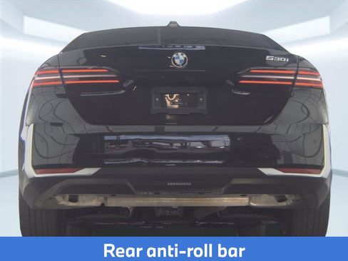 Used 2025 BMW 530i image 11