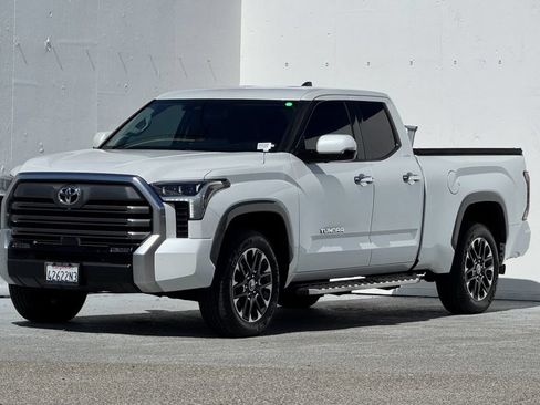 Used 2022 Toyota Tundra Limited AWD/4WD image 7