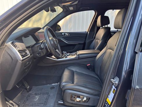 Used 2020 BMW X5 xDrive40i w/ M Sport Package AWD/4WD image 14