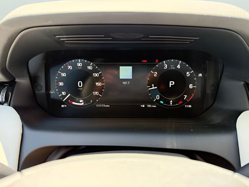 Certified 2025 Land Rover Discovery Sport S AWD/4WD image 22