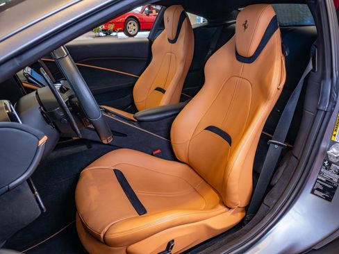 Certified 2022 Ferrari Roma image 11