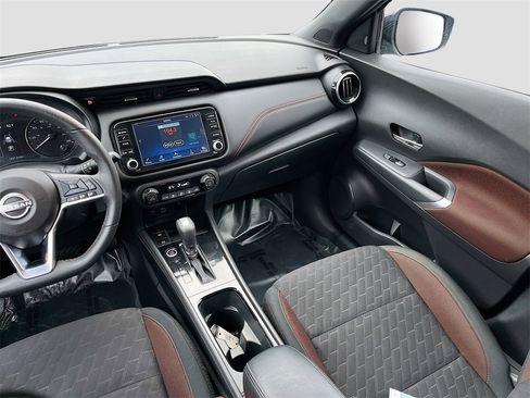 Used 2024 Nissan Kicks SR image 21