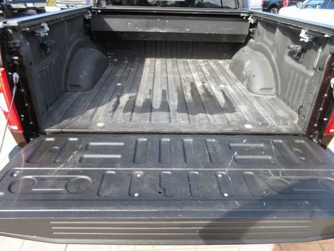 Used 2019 Ford F150 Lariat image 29