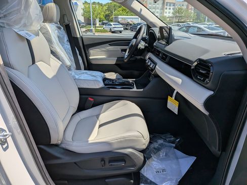 New 2026 Honda Pilot Touring image 38