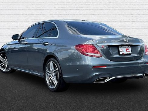 Used 2017 Mercedes-Benz E 300 image 4