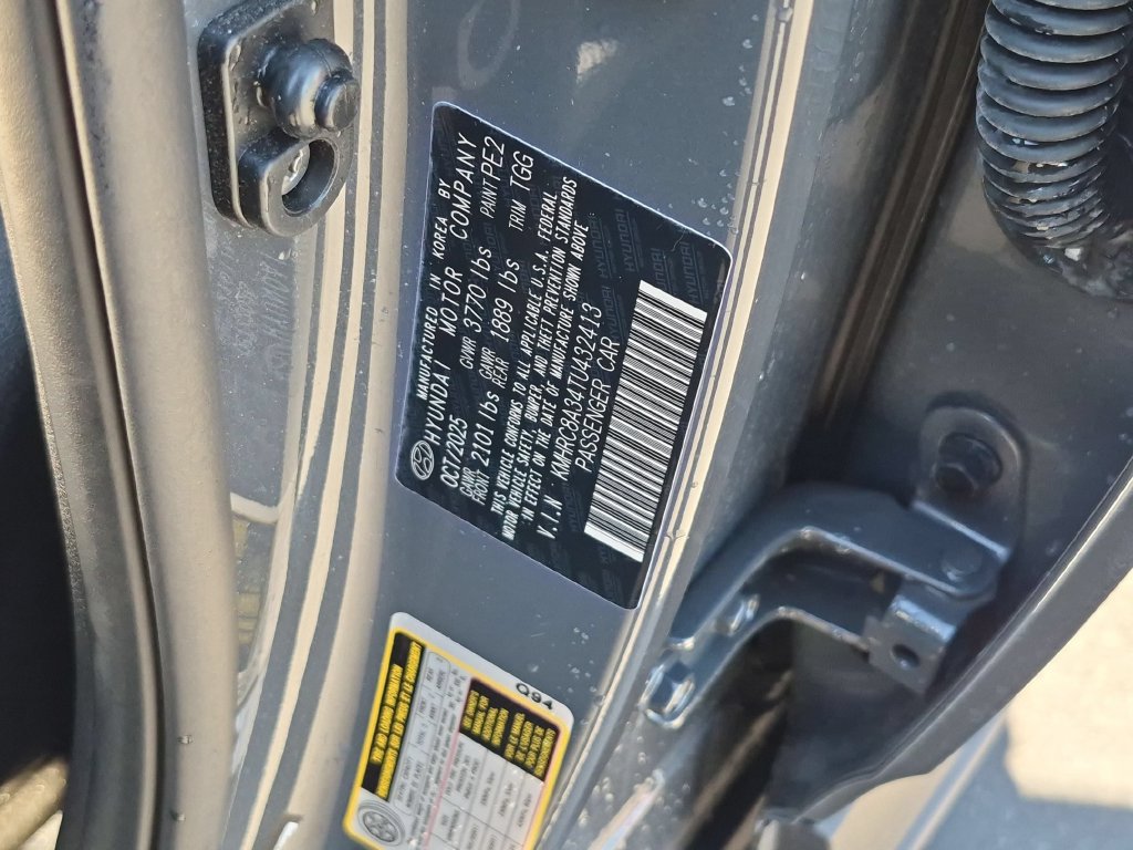 Used 2026 Hyundai Venue SEL FWD image 36