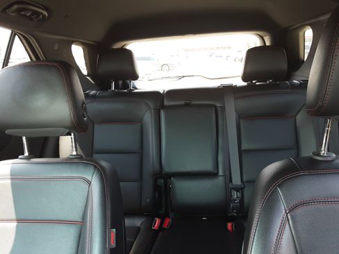 Used 2022 Chevrolet Equinox RS w/ RS Leather Package image 19