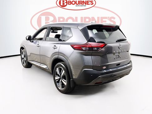 Used 2023 Nissan Rogue SL w/ SL Premium Package image 9