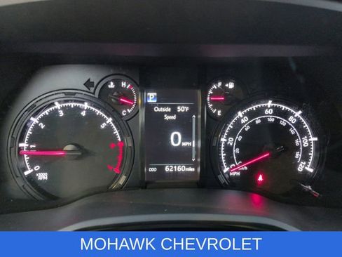 Used 2022 Toyota 4Runner SR5 AWD/4WD image 13