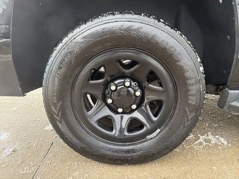 Used 2017 Chevrolet Tahoe 4WD w/ Remote Keyless Entry Package image 48