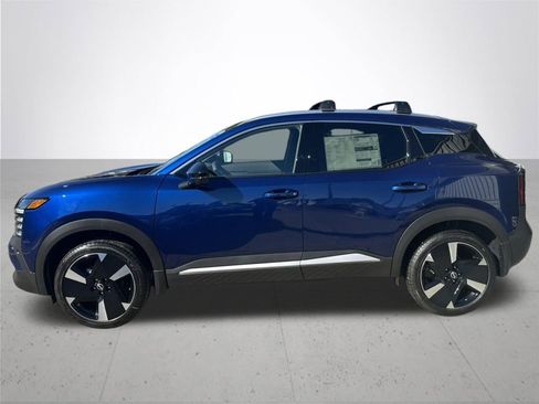 New 2026 Nissan Kicks SR w/ Illumination Package AWD/4WD image 11