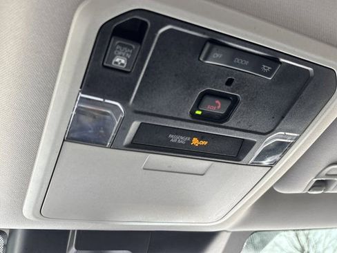 Used 2022 Toyota Tundra Limited image 43