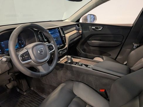 Used 2023 Volvo XC60 B5 Plus w/ Climate Package image 14