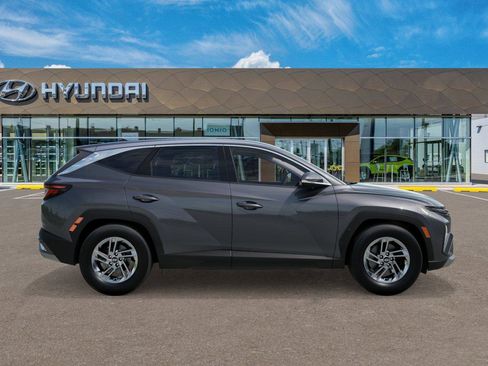 New 2026 Hyundai Tucson SE FWD image 7