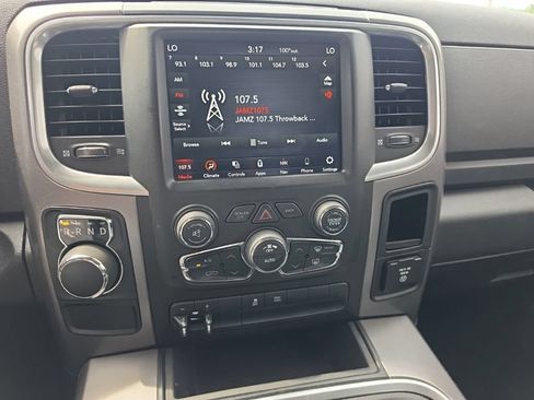 Used 2022 RAM 1500 Classic SLT w/ Trailer & Traction Group RWD image 10