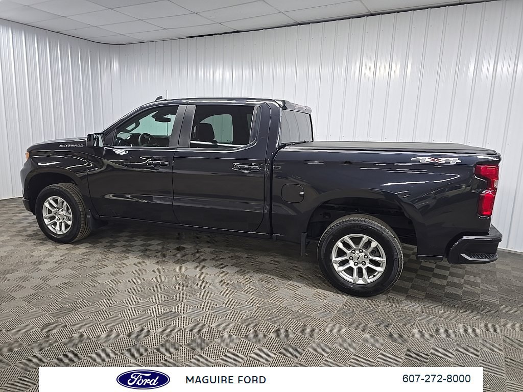 Used 2023 Chevrolet Silverado 1500 RST AWD/4WD image 4