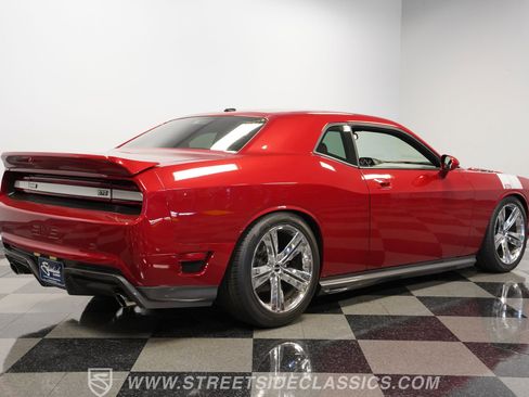 Used 2010 Dodge Challenger R/T w/ Sound Group image 12