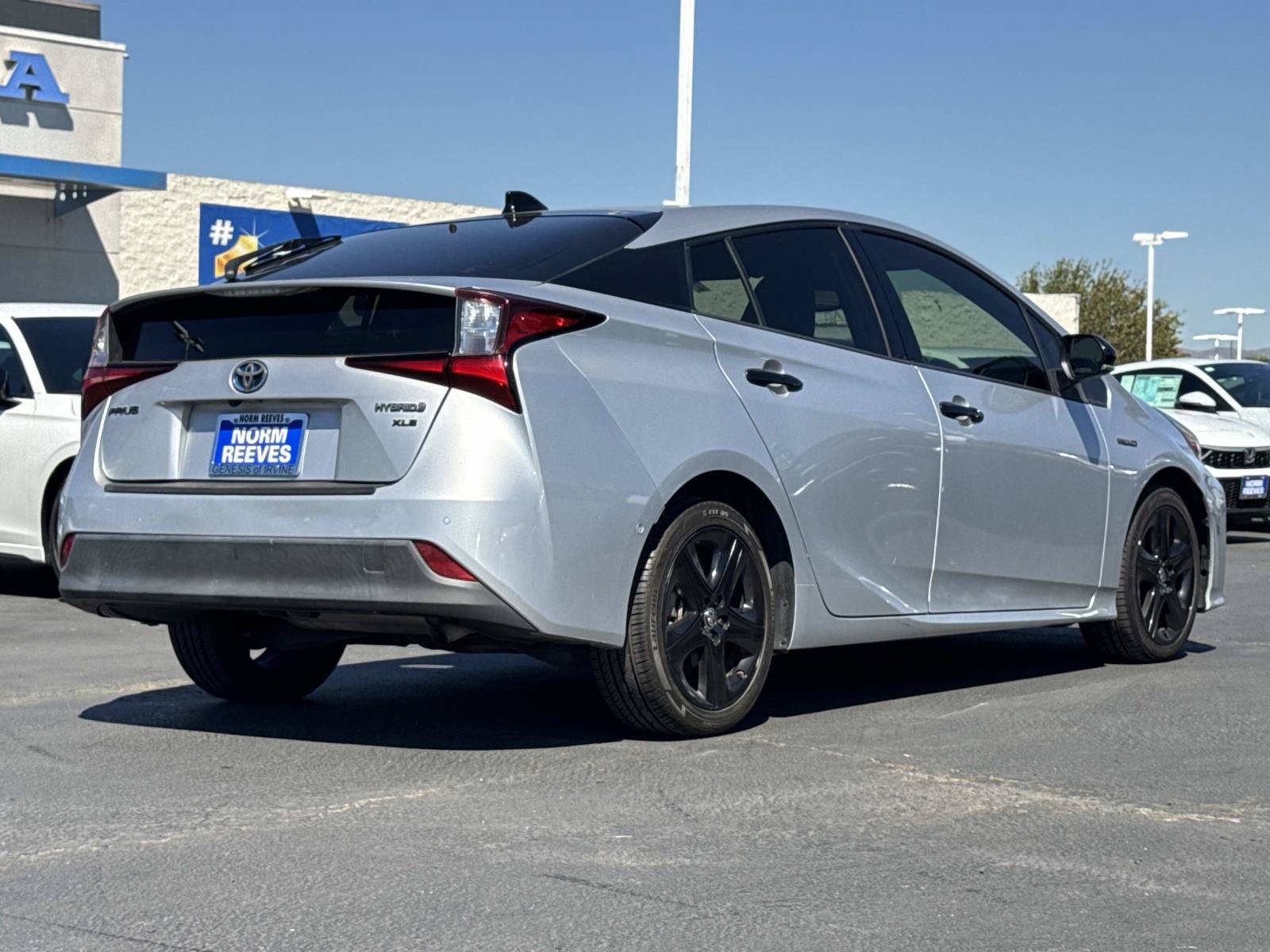 Used 2022 Toyota Prius FWD image 5